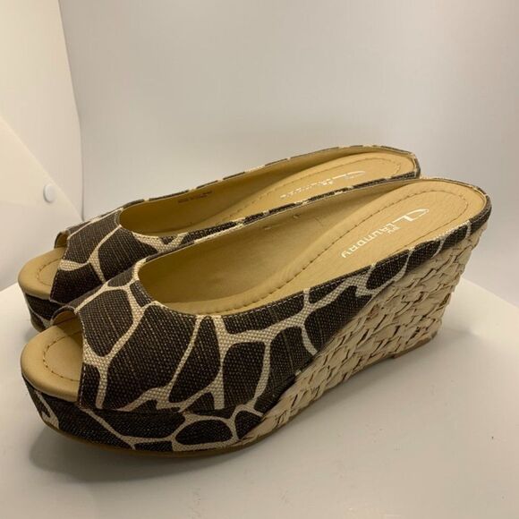 CL by Laundry Giraffe Print Platform Open Toe Mule Shoe - Picture 2 of 8